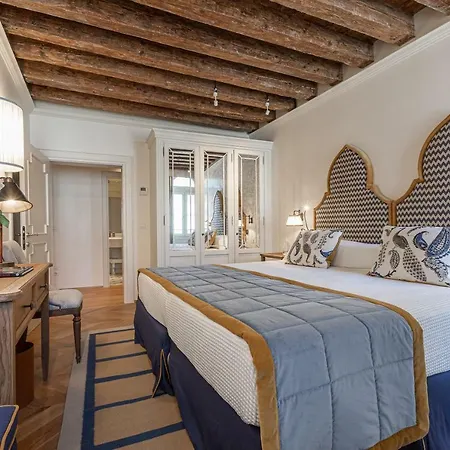 Apartamento La Dimora Di San Maurizio 2- Dimora Italia - *